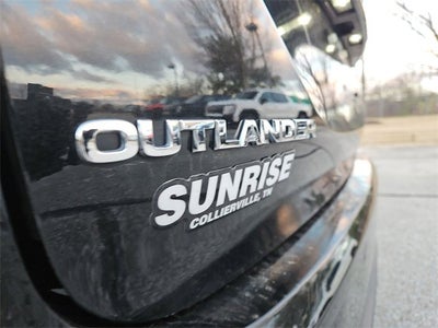 2023 Mitsubishi Outlander SE