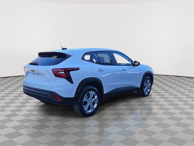 2025 Chevrolet Trax LS