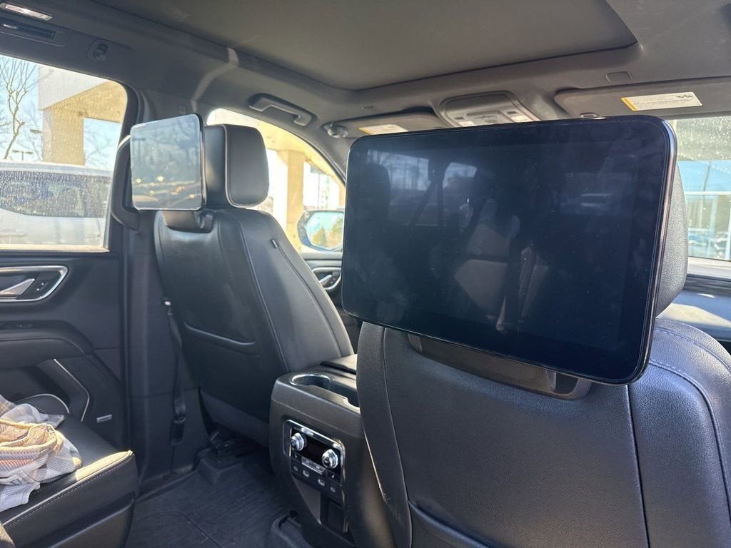 2023 GMC Yukon XL SLT