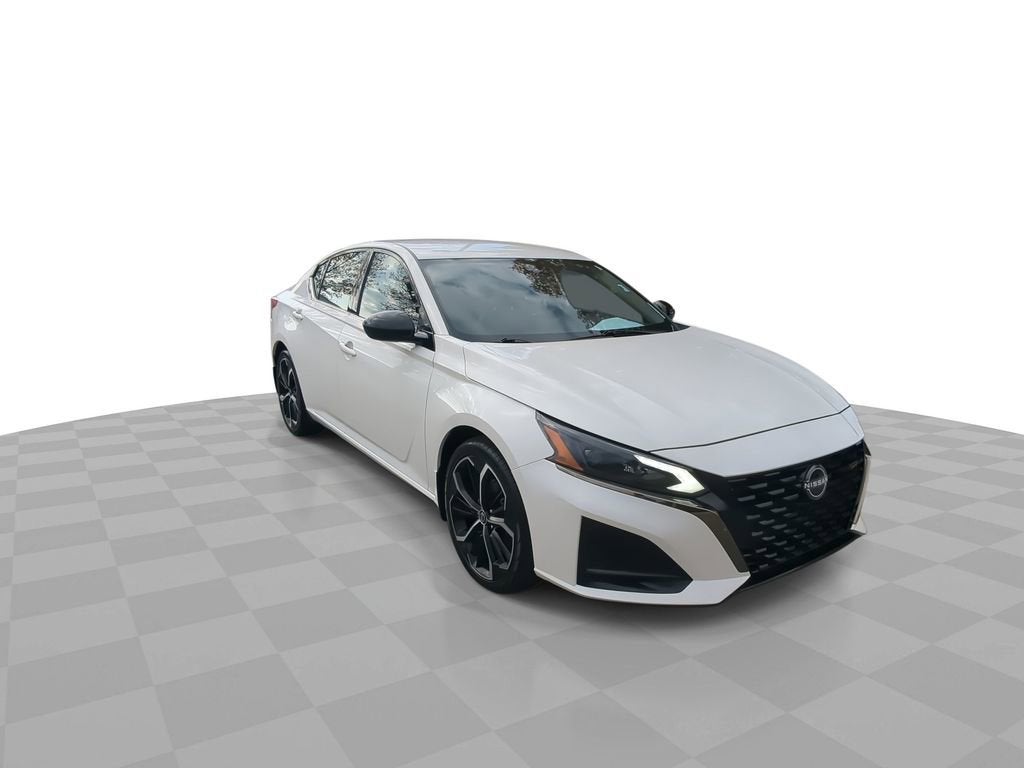 2023 Nissan Altima 2.5 SR