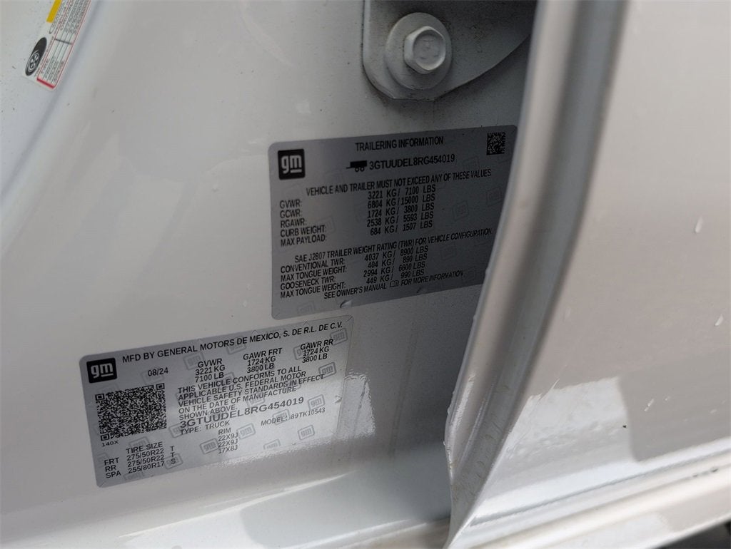 2024 GMC Sierra 1500 SLT