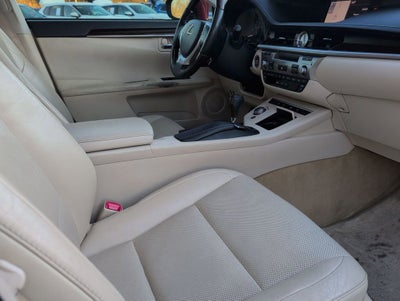 2013 Lexus ES 350 4dr Sdn