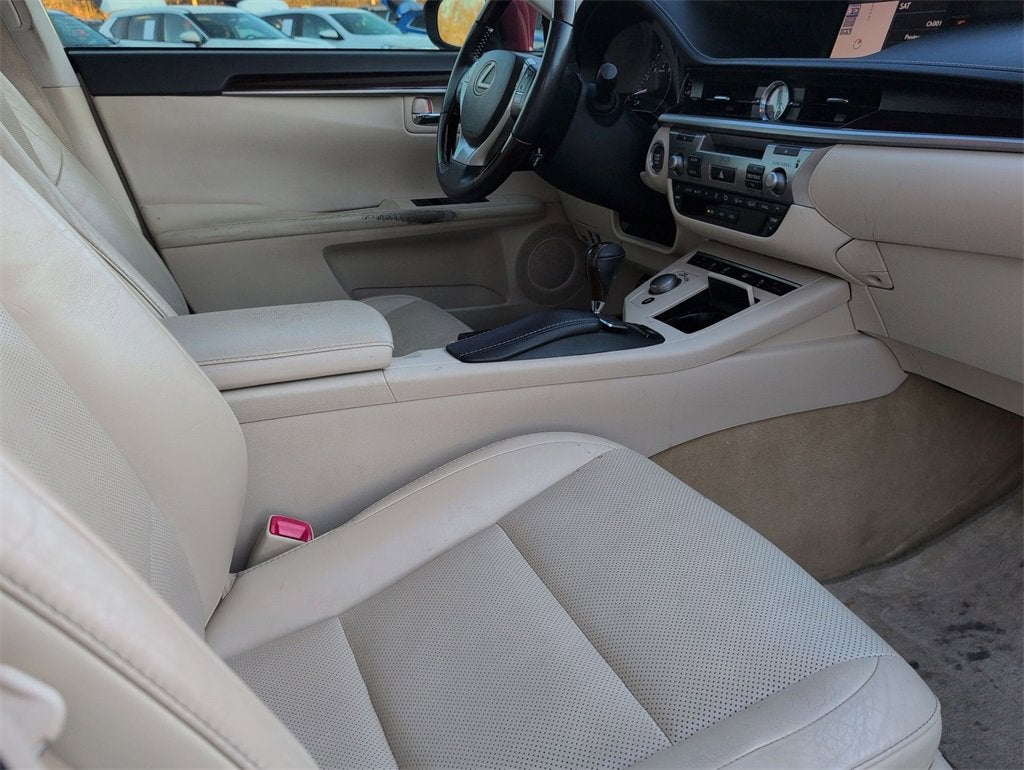 2013 Lexus ES 350 4dr Sdn